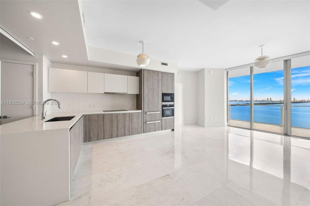 2+1 Condo — 2900 NE 7th Ave Unit 1603
