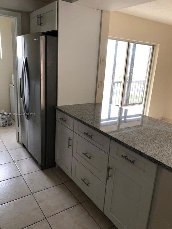 2+1 Condo — 8401 SW 107th Ave APT 313E
