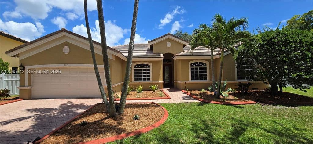 4+1 Müstakil ev — 2823 Poinciana Cir