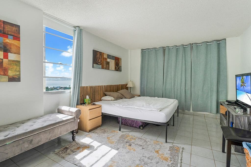 2+1 Condo — 1865 79th Street Cswy APT 15N