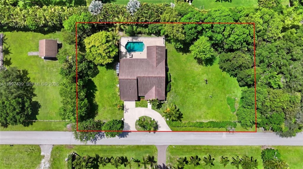 4+1 Müstakil ev — 11400 NW 20th Ct