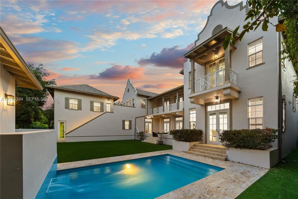 7+1 Müstakil ev — 7745 SW 54th Ave