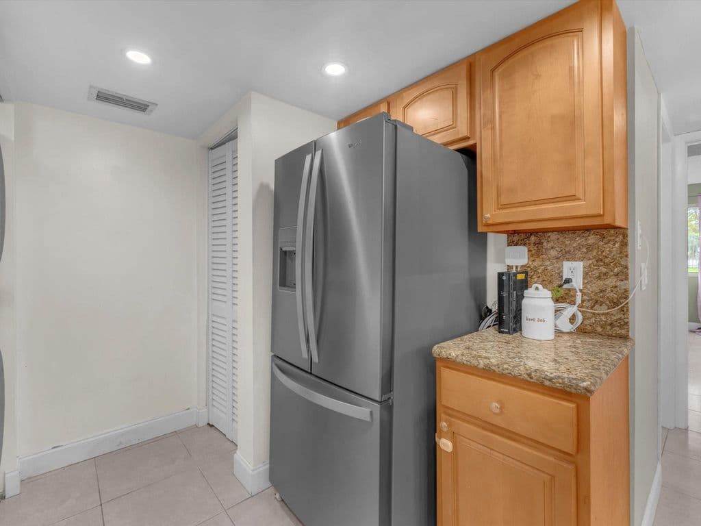 2+1 Condo — 9022 W Atlantic Boulevard #213