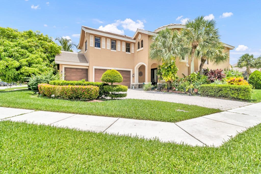 5+1 Müstakil ev — 3546 Collonade Drive