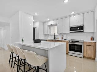 2-bedroom Condo — 6335 Longboat Lane W #E104, Boca Raton, 33433