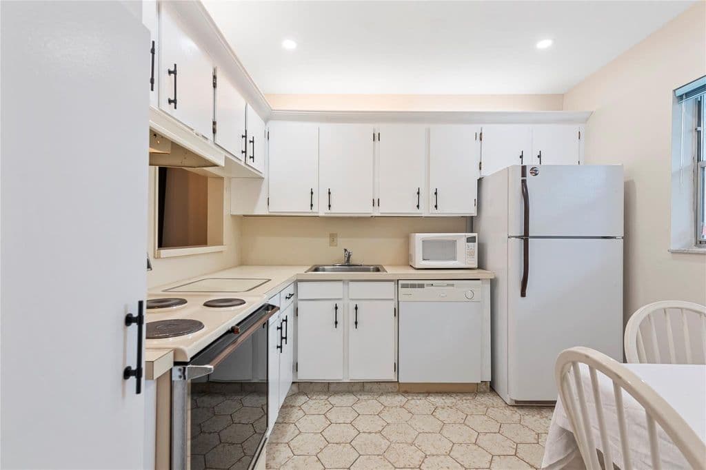 2+1 Condo — 3150 Holiday Springs Boulevard #308