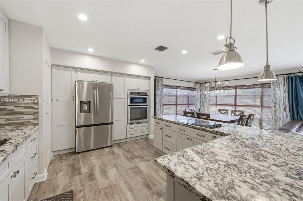 4-bedroom Single-Family Home — 109 S 57th Ave