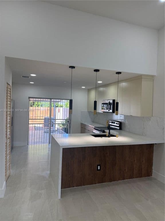 2-bedroom Single-Family Home — 8397 SW 147th Pl