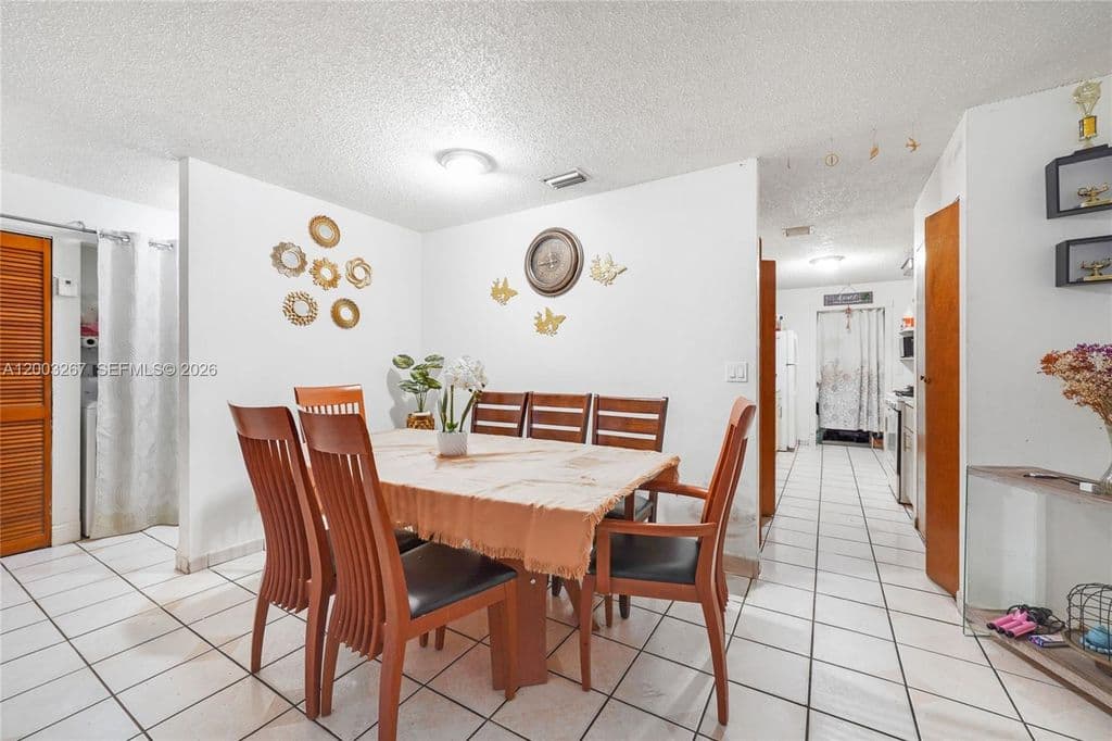 3-bedroom Single-Family Home — 18804 NW 46th Ave
