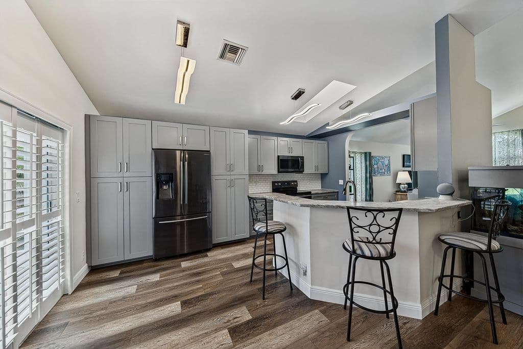 3-bedroom Single-Family Home — 126 HAMMOCKS Drive