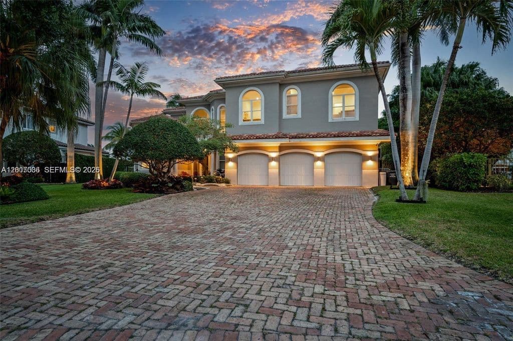6-bedroom Single-Family Home — 1260 Harbor Ct