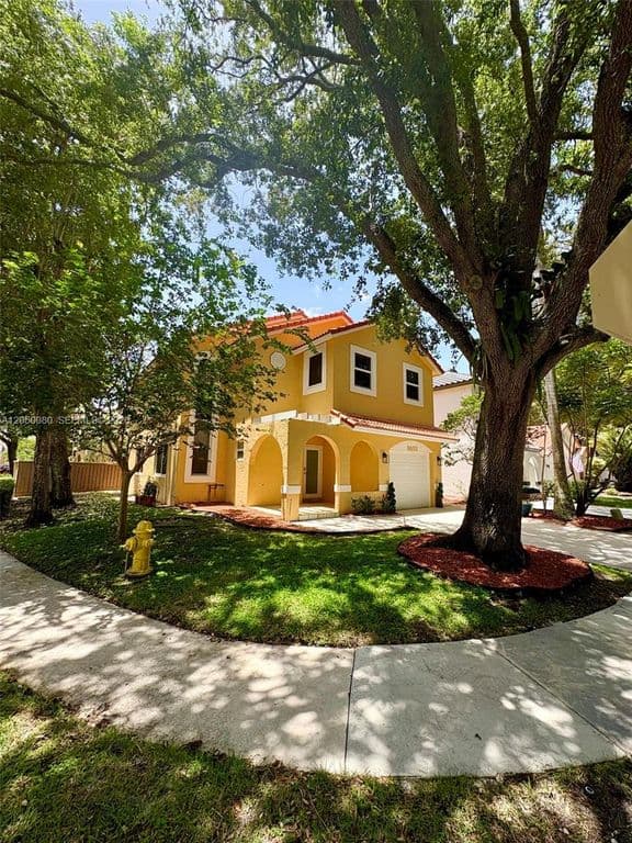 3-bedroom Single-Family Home — 9833 NW 5th Ct