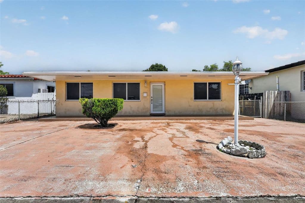 5-bedroom Single-Family Home — 733 W 33rd St