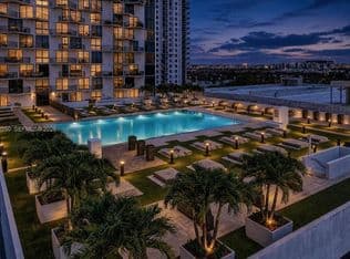 2+1 Condo — 5252 NW 85th Ave APT 1410, Doral, 33166