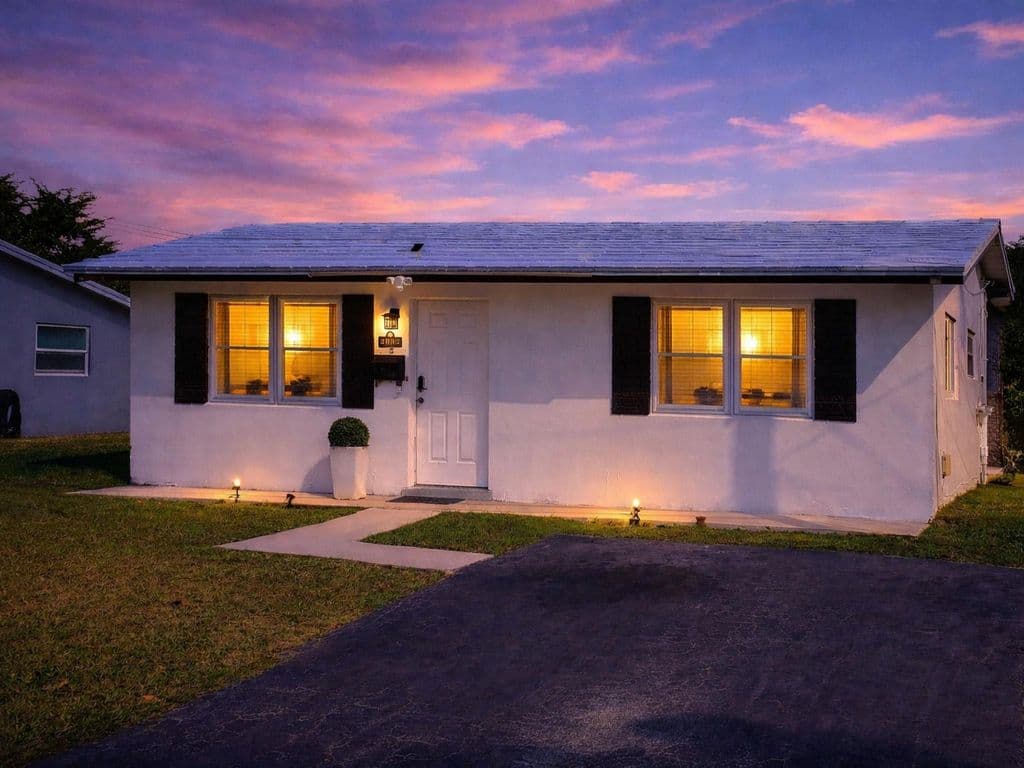2-bedroom Single-Family Home — 4804 NW 27th Terrace
