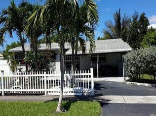 3+1 Müstakil ev — 2411 NE 2nd Terrace, Pompano Beach, 33064