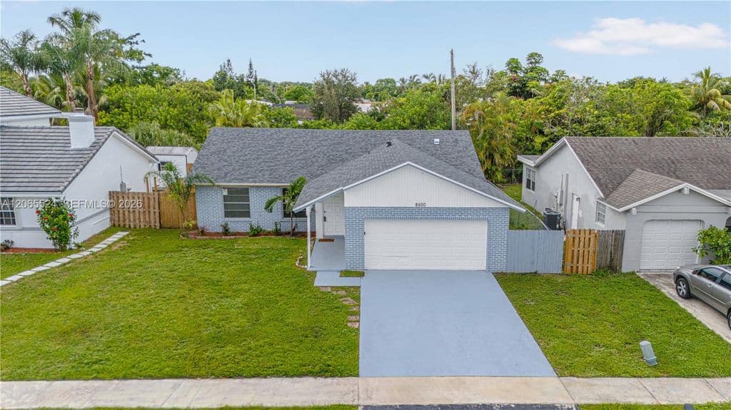 3+1 Müstakil ev — 8500 SW 20th St