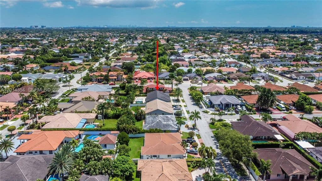 4+1 Müstakil ev — 14211 SW 31st St