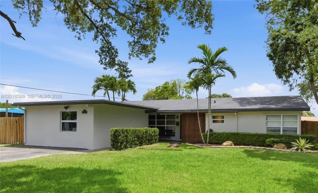 4-bedroom Single-Family Home — 109 S 57th Ave