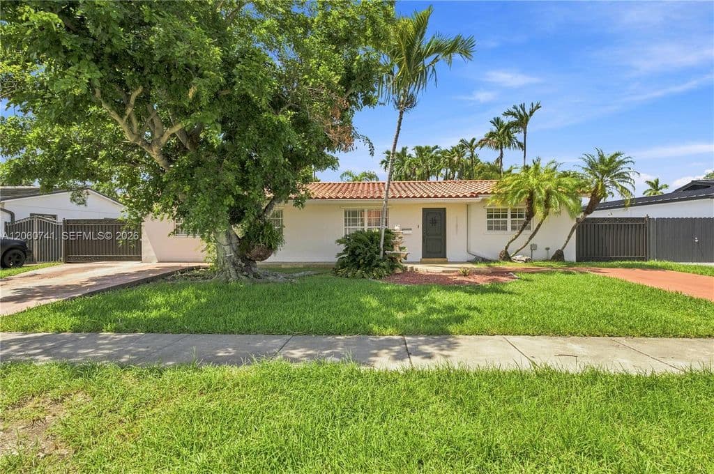 3-bedroom Single-Family Home — 11831 SW 31st St