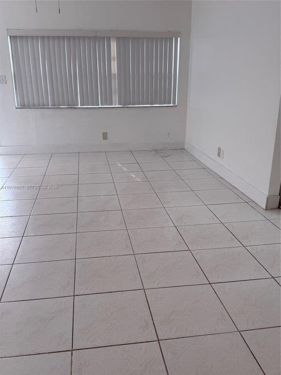 2+1 Condo — 1001 Twin Lakes Dr #29-D