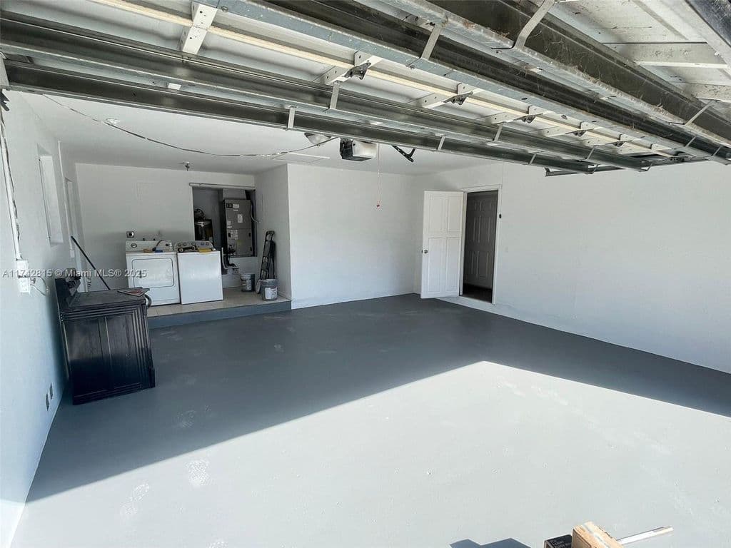 4+1 Müstakil ev — 4421 NW 12th Ct