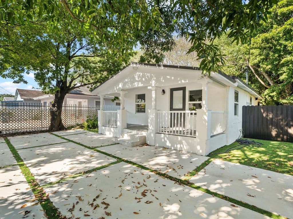 3-bedroom Single-Family Home — 1829 NW 62nd Ter