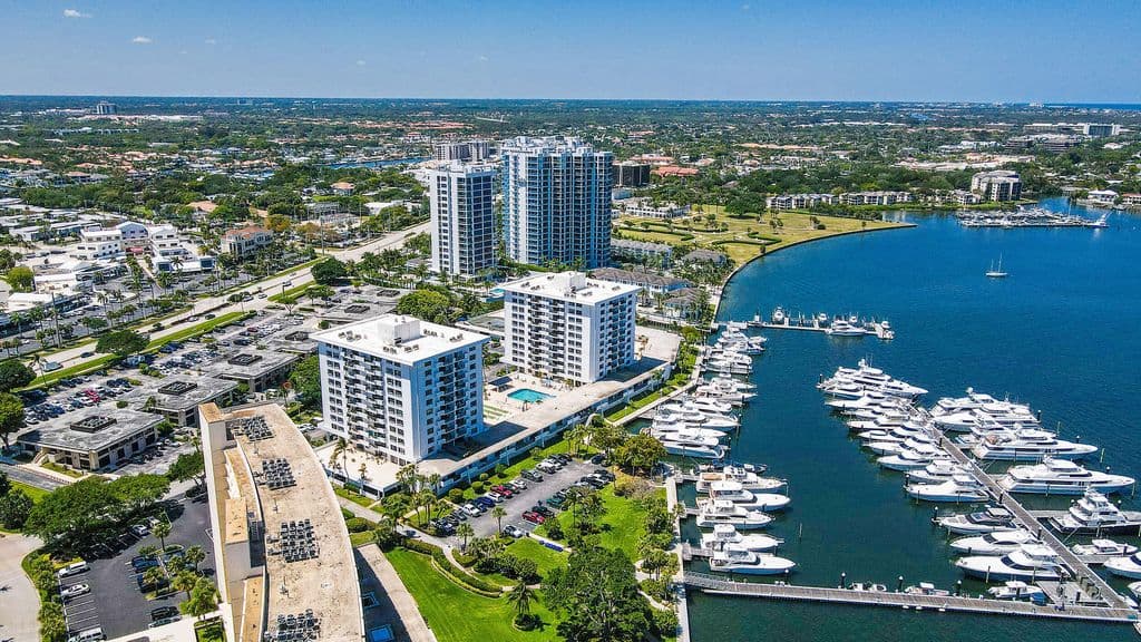 2+1 Condo — 1208 MARINE Way #901