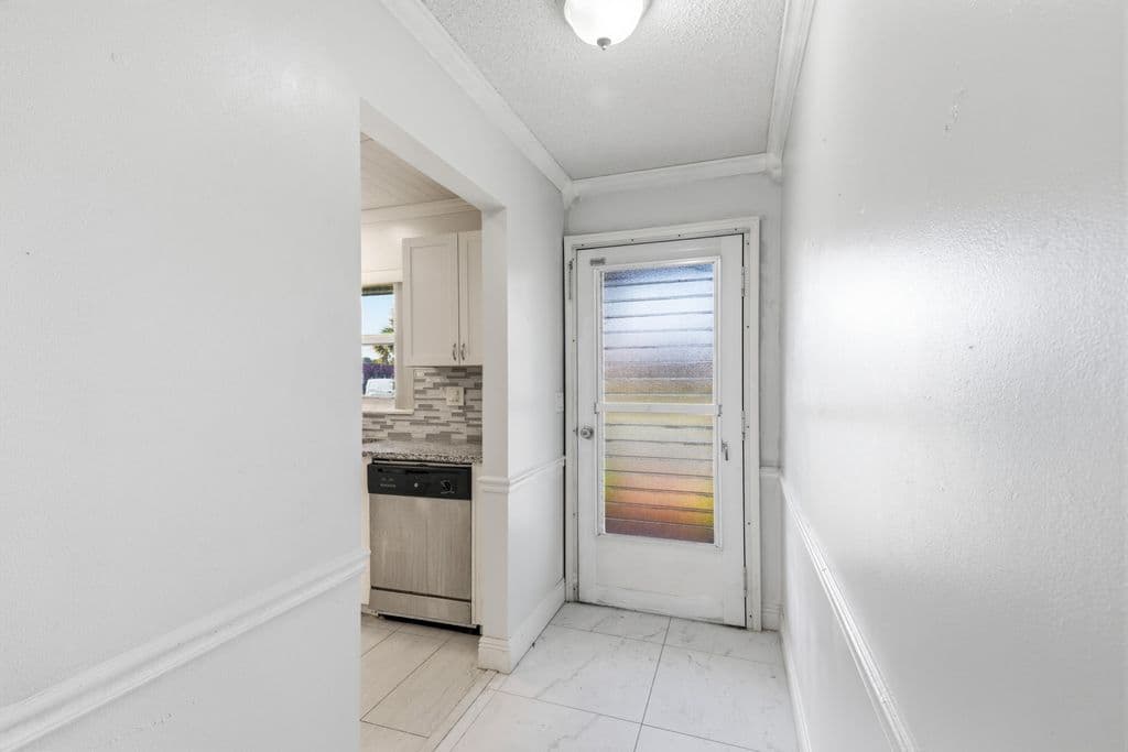 2+1 Condo — 5725 Fernley Drive E #66