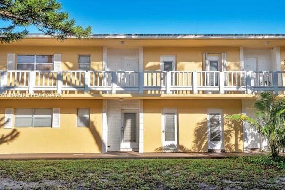 2-bedroom Condo — 550 SE 2nd Ave APT G25