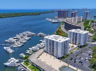 2+1 Condo — 1208 Marine Way #205, North Palm Beach, 33408