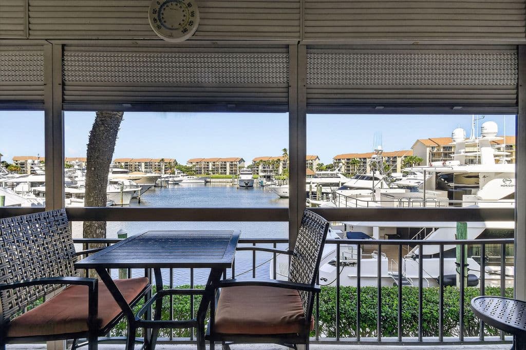 2-bedroom Condo — 2401 Marina Isle Way #206