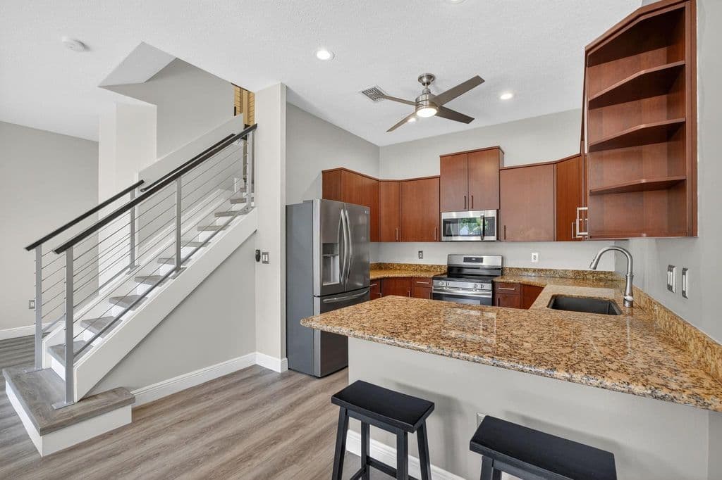 3-bedroom Property — 3024 NE 5th Terrace #10