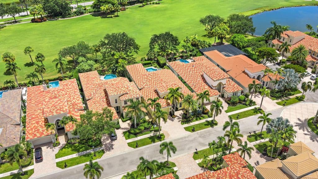 3+1 Müstakil ev — 7090 Tradition Cove Lane E