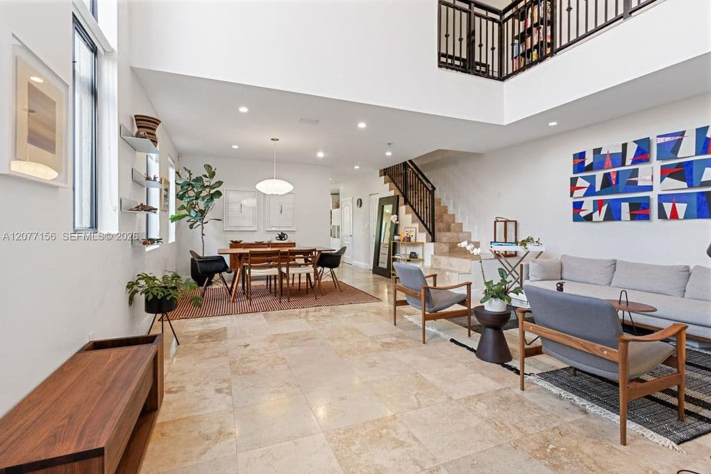 3-bedroom Property — 1211 SW 14th Ave #1211