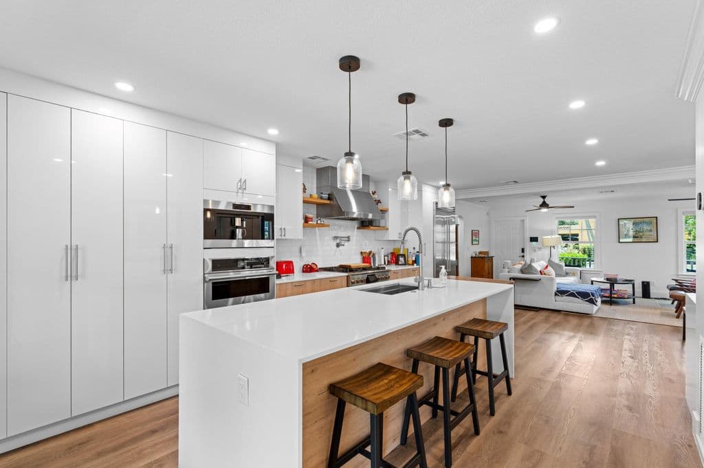 2-bedroom Single-Family Home — 521 33RD Street