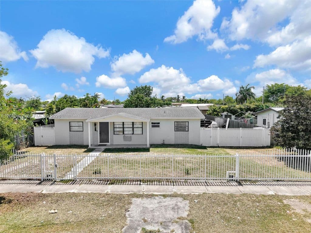 3+1 Müstakil ev — 28410 SW 147th Ave