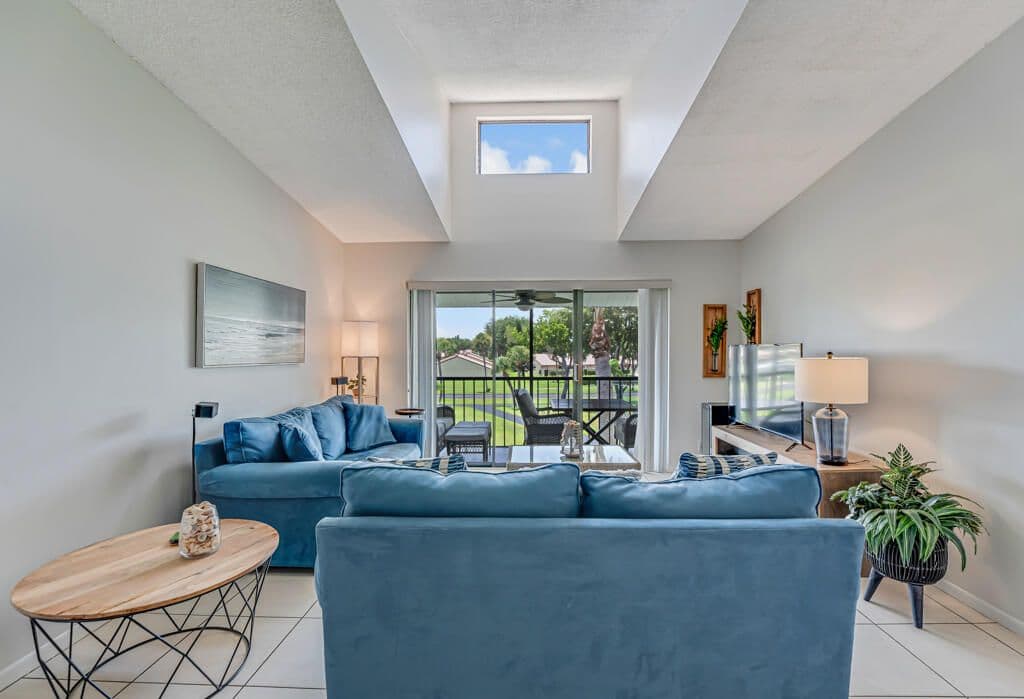 2-bedroom Condo — 1112 GREEN PINE Boulevard #G3
