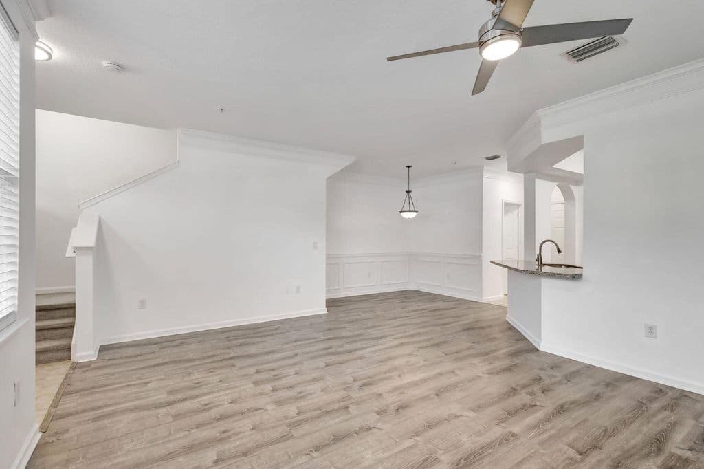 3+1 Mülk — 826 Dakota Drive #102