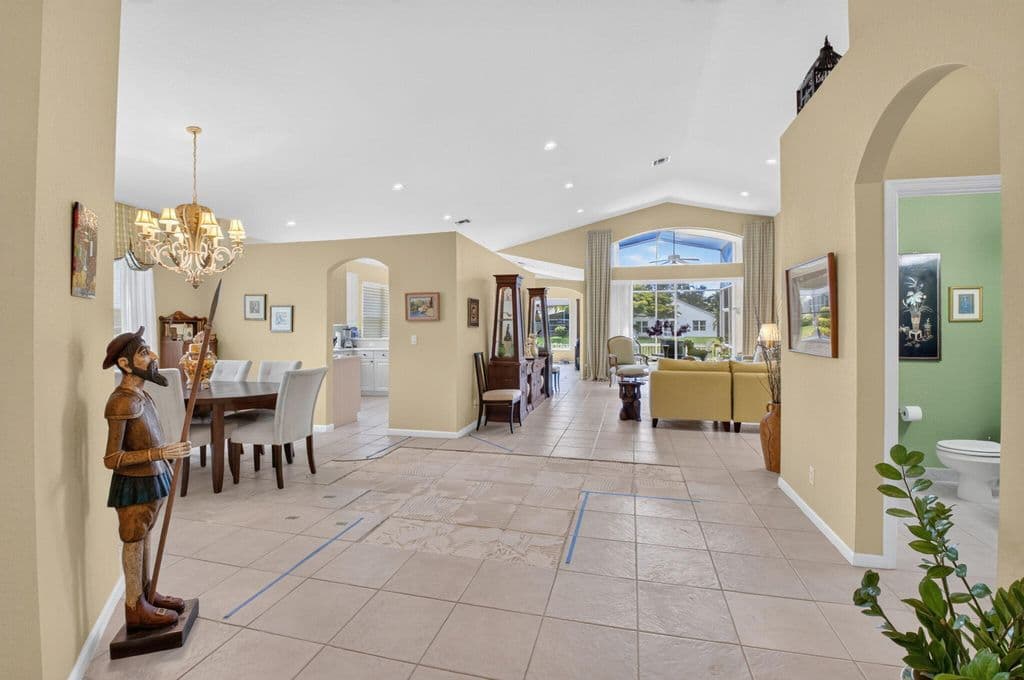 3-bedroom Single-Family Home — 6309 Copper Lake Court