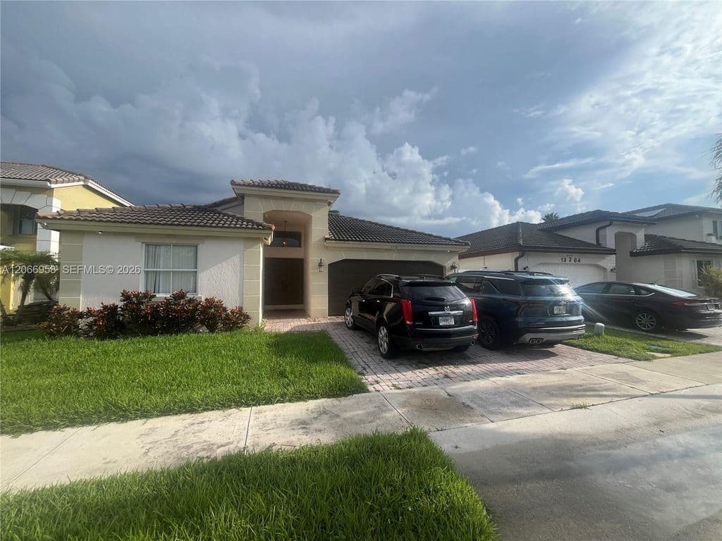 3+1 Müstakil ev — 13248 SW 50th St