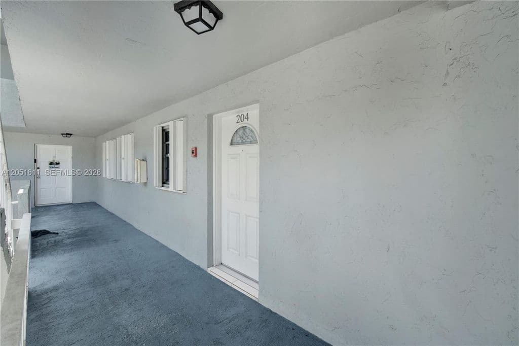 2-bedroom Condo — 1755 W 60th St APT D204