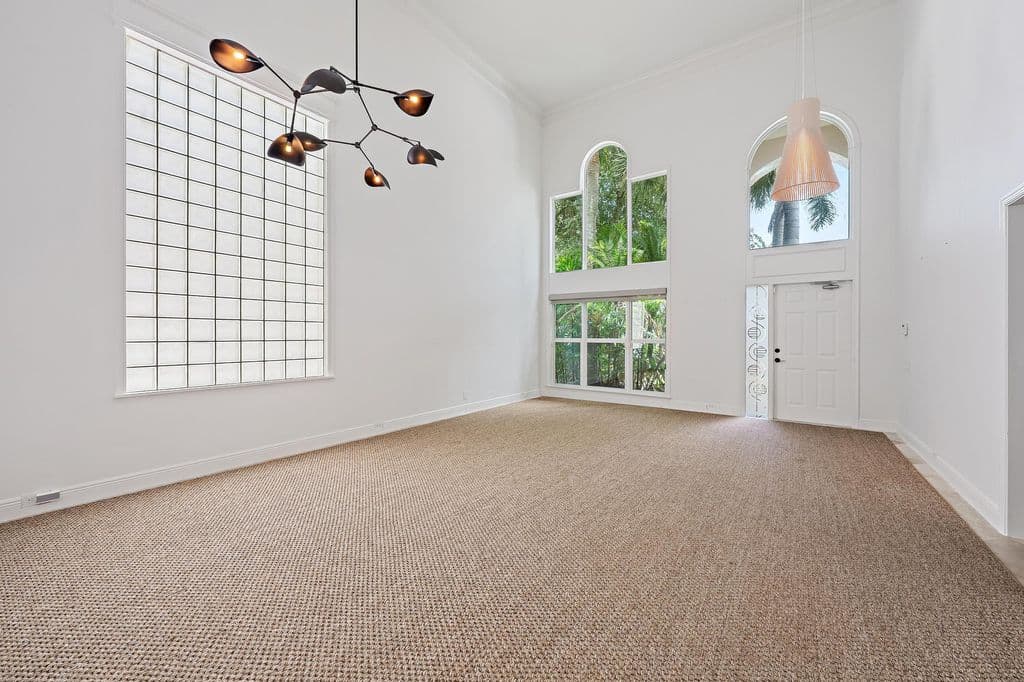 4-bedroom Single-Family Home — 76 Princewood Lane