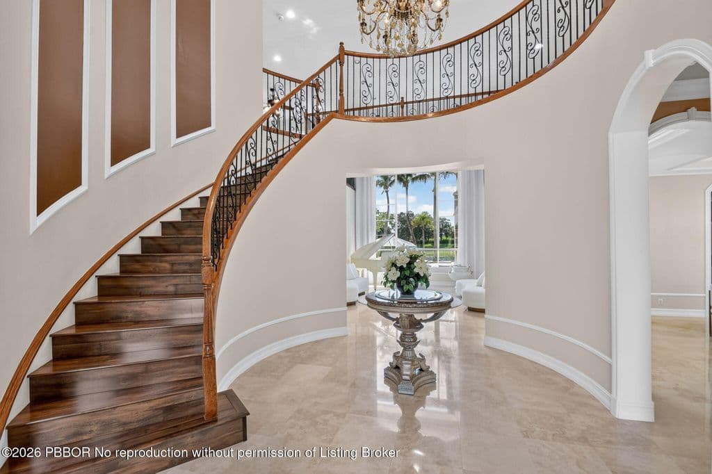 5+1 Müstakil ev — 718 Edgebrook Ln