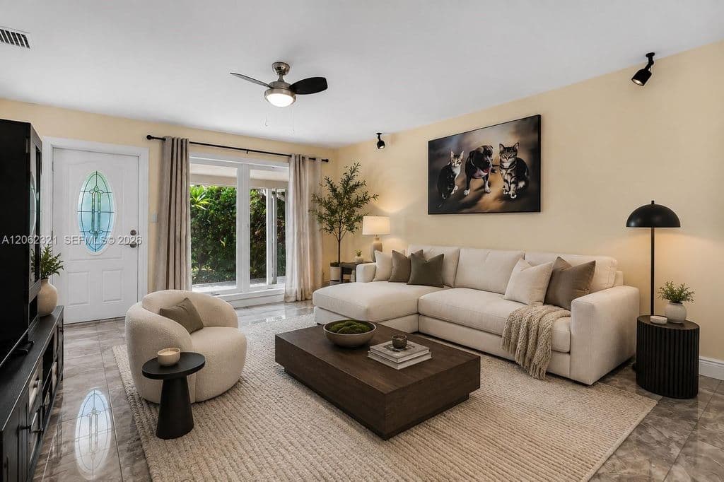 2+1 Müstakil ev — 2115 NE 15th Ave