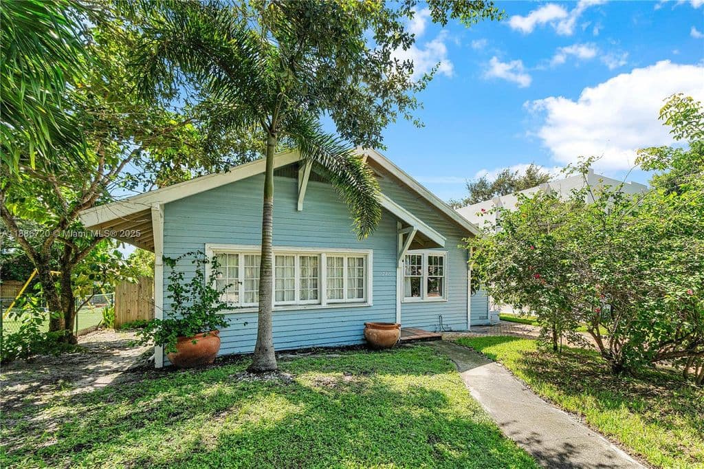 2+1 Müstakil ev — 728 Newark St