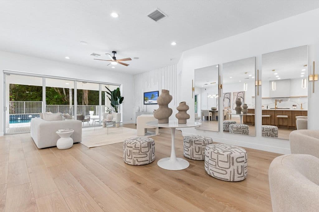 4-bedroom Single-Family Home — 8717 Estate Drive