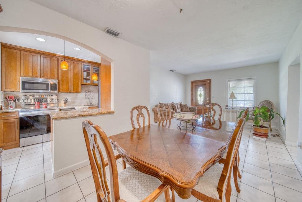 4+1 Müstakil ev — 3435 SW 73rd Avenue Rd