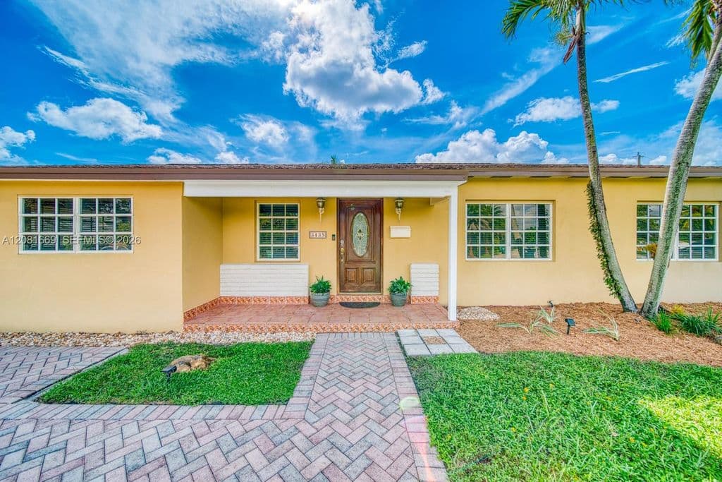 4+1 Müstakil ev — 3435 SW 73rd Avenue Rd