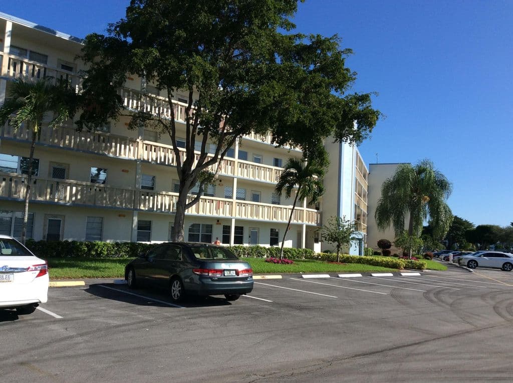 2-bedroom Condo — 3063 Ainslie D